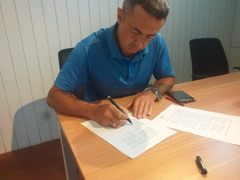 photo 2025 10 25 00 43 29